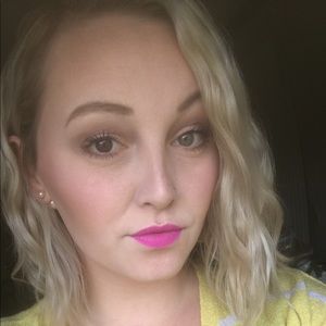 Meet your Posher, Casey